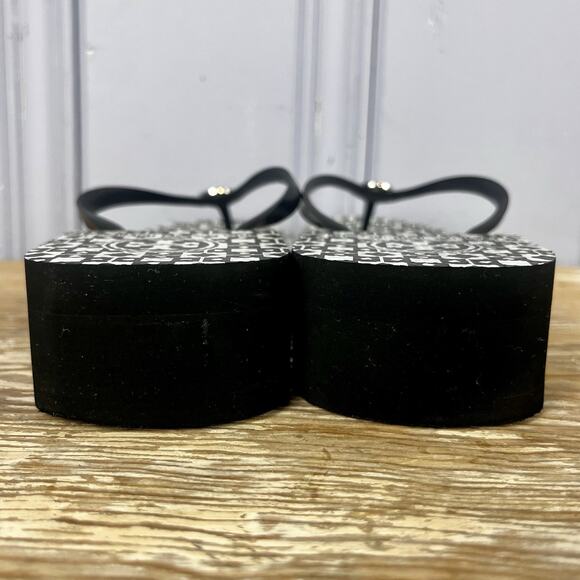 Tory Burch Wedge Platform Flip Flops Sz 8 Sandals Black White Geometric Resort - Picture 8 of 12